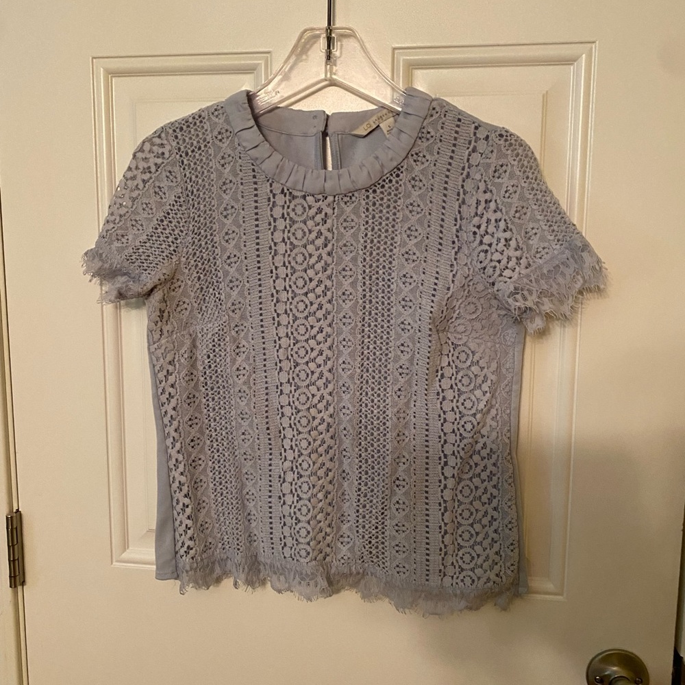 Lauren Conrad Sweater  Lined Lace Size Small Short Sleeve Lilac Colored